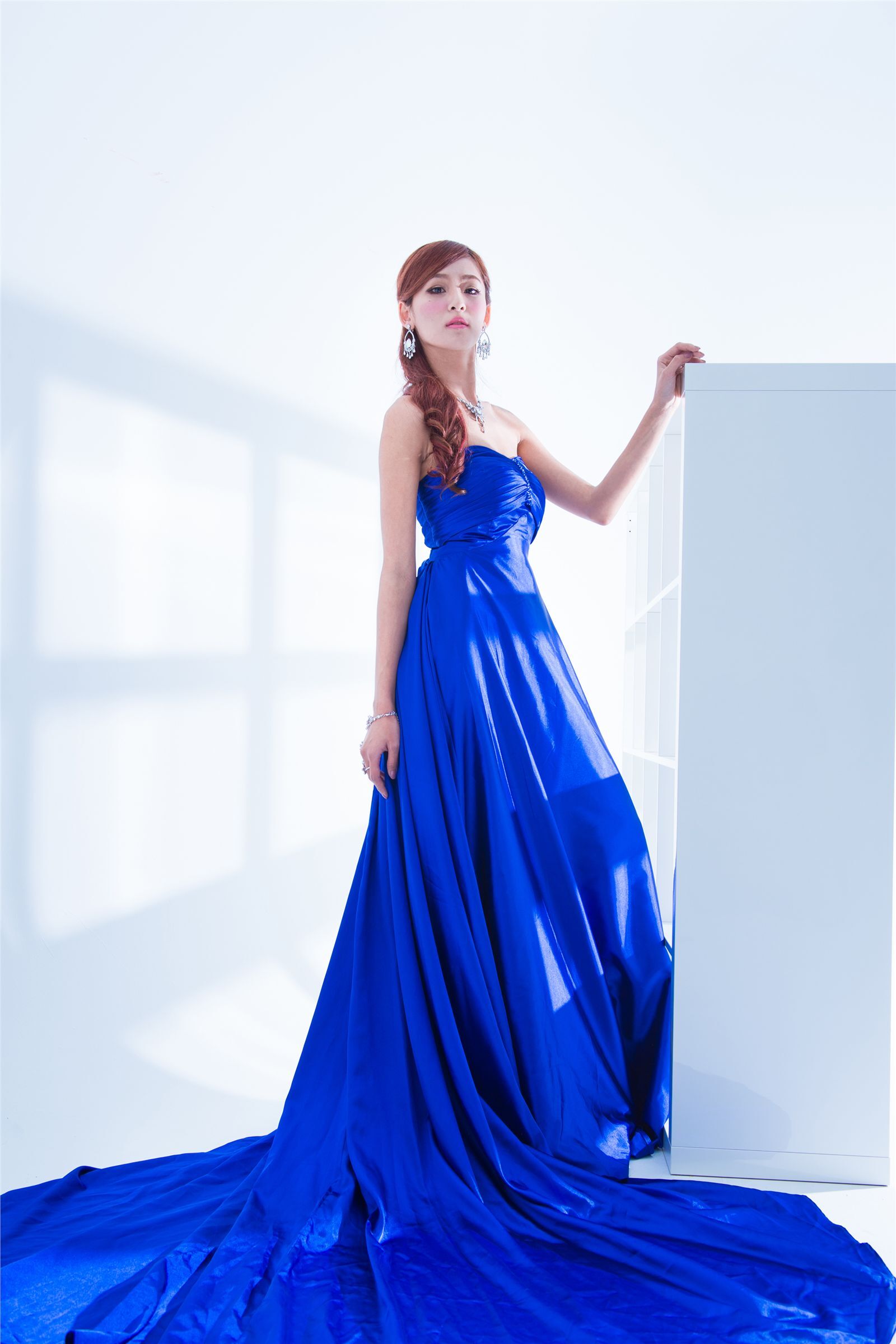 Beautyleg模特周边 2013.12.15 Winnie小雪婚纱秀